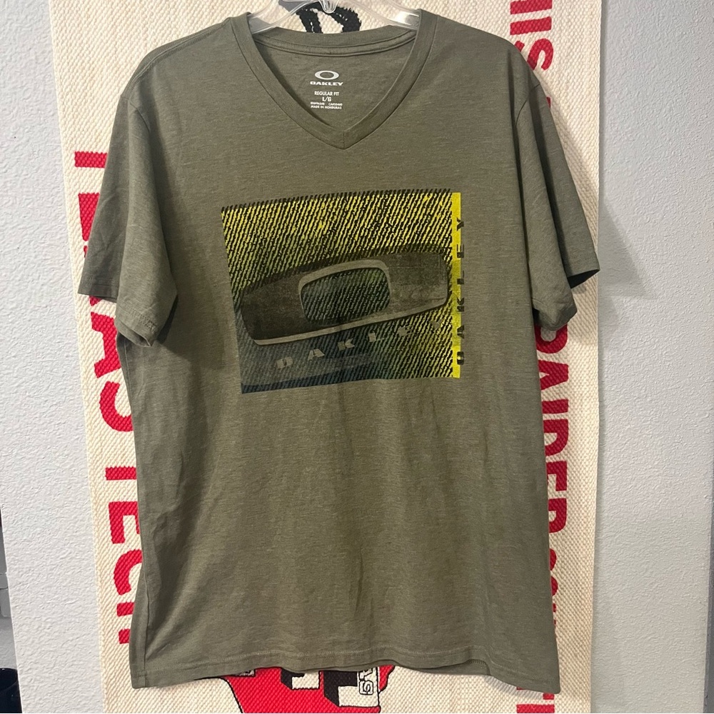 Oakley graphic logo shirt